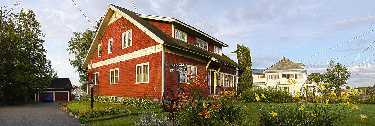 Old Iron Inn Bed And Breakfast Caribou Esterno foto